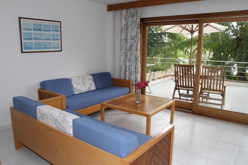 Apartamentos Marina Port de Pollença Chambre photo